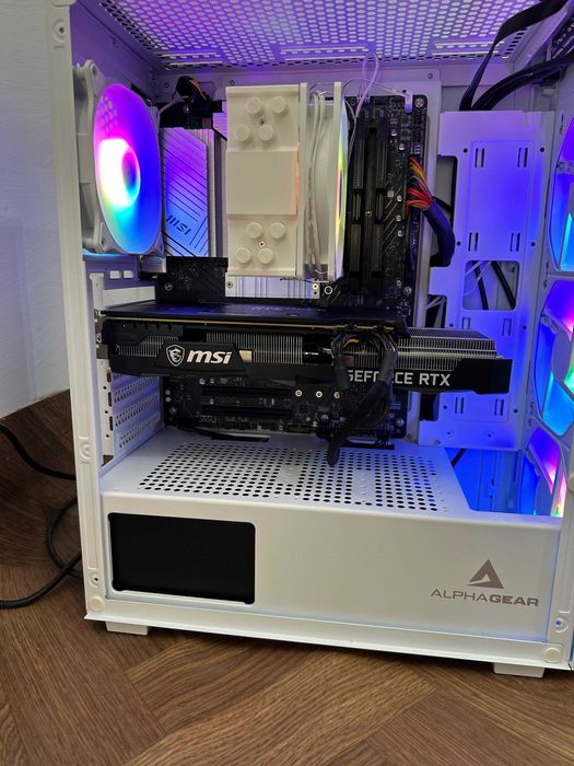 Sistem Gaming PC,Editare Video, Randari i5-13400F, RTX 3070 8GB NOU