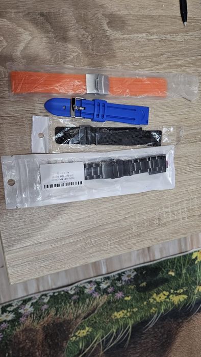 Ceasuri vechi mecanice și cu baterie