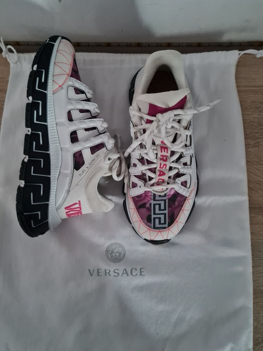 Versace Trigreca roz cu alb
