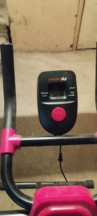 Vând aparat de abdomene