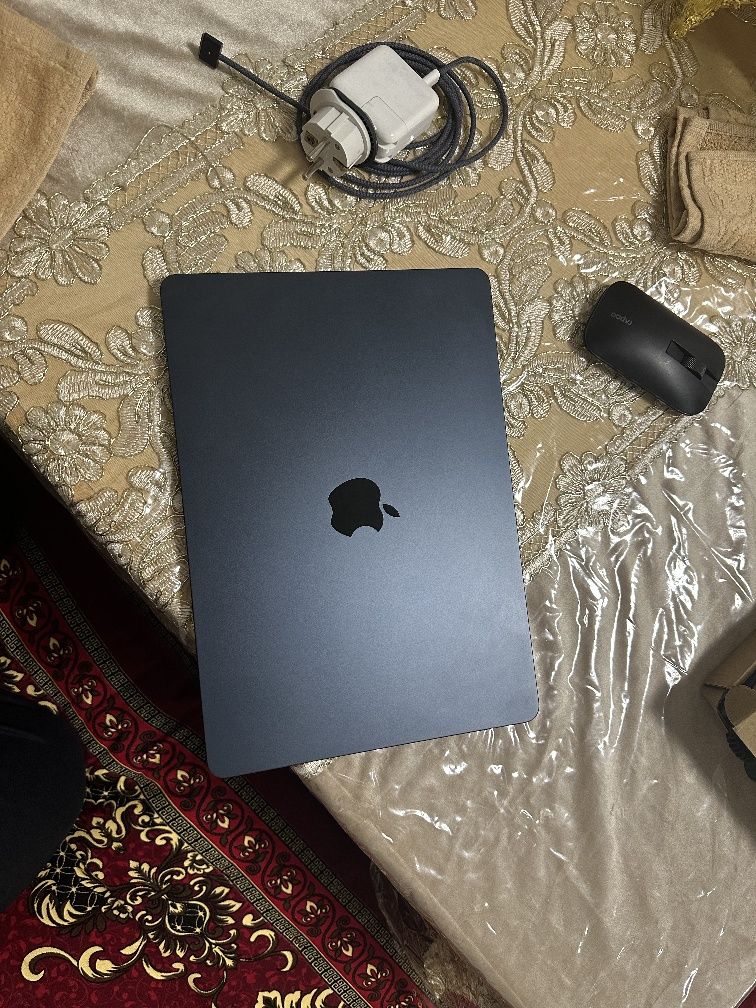 Macbook Air M2 2022
