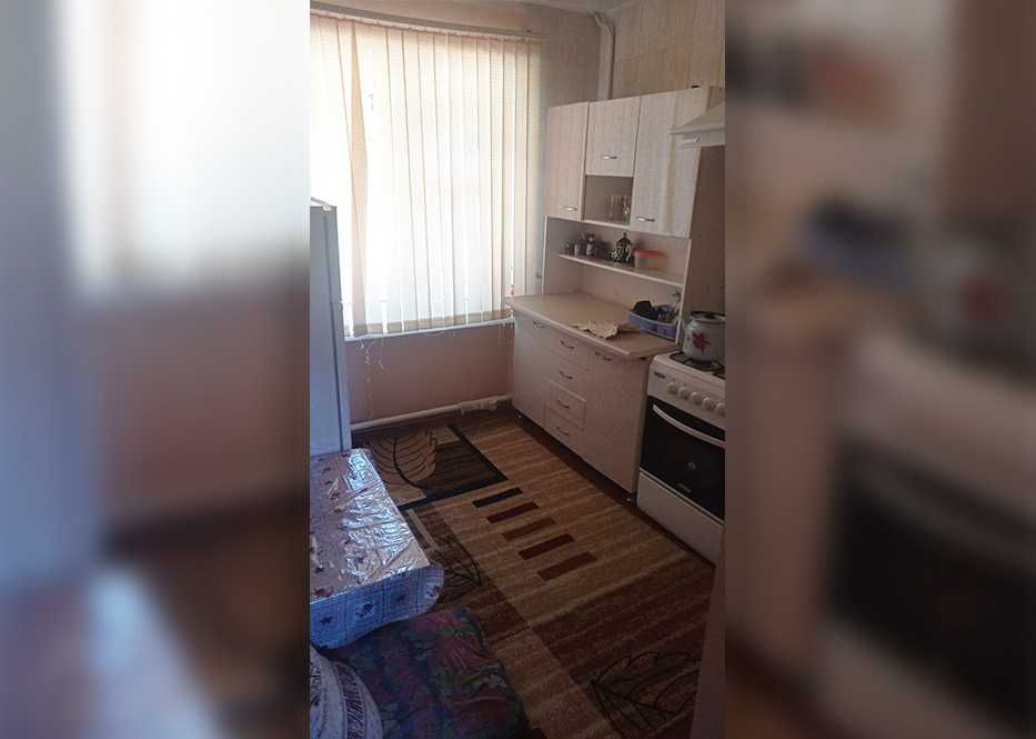 Продается уютная квартира со всем необходимым в кирпичном доме, 1-этаж