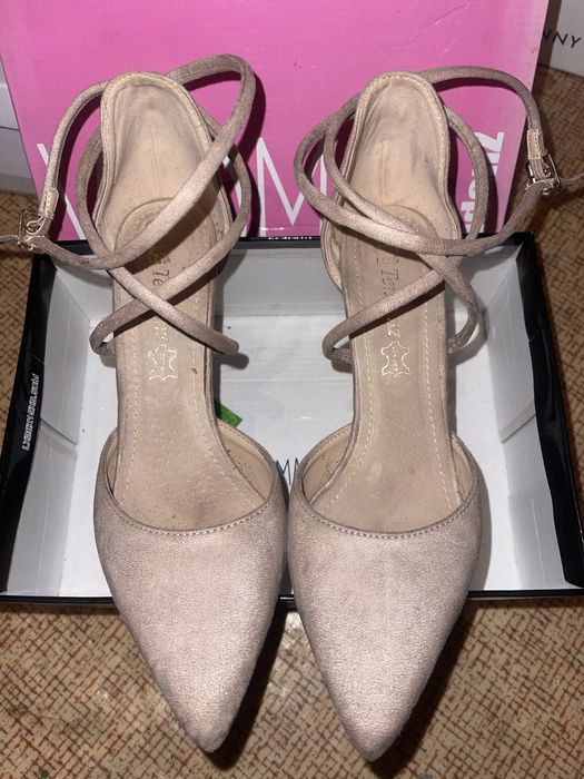 Дамски обувки на ток