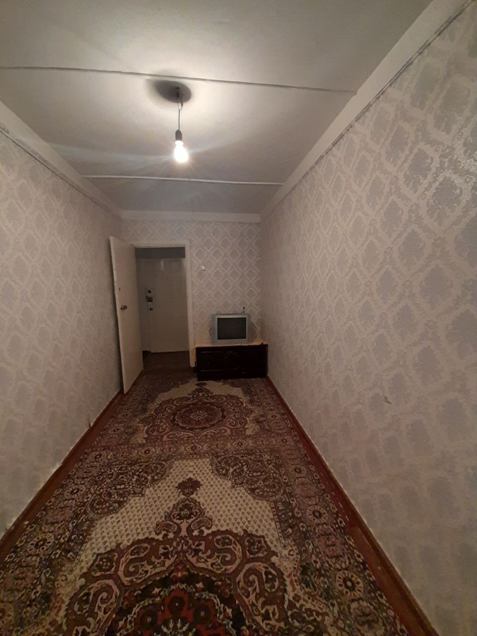 3/1/2. Дом деревянный. Спутник 4 (Сергели). Квартира 50 м². Метро