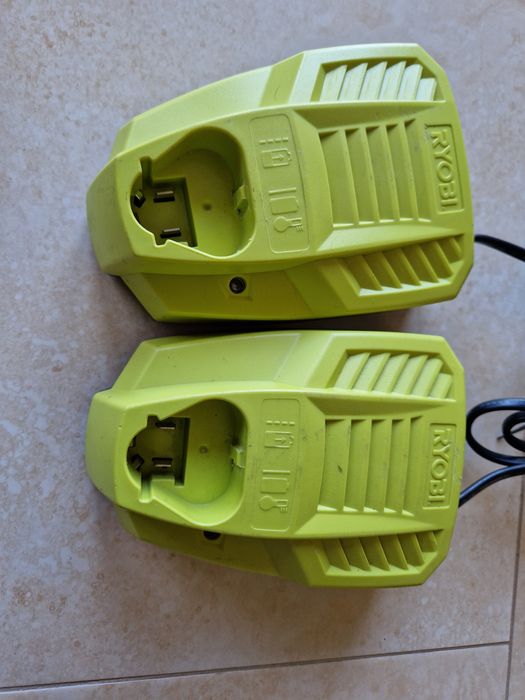 Ryobi BCL 12L1H - incarcator ( sursa )