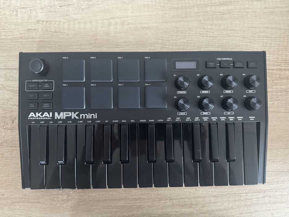 Akai professional mpk mini