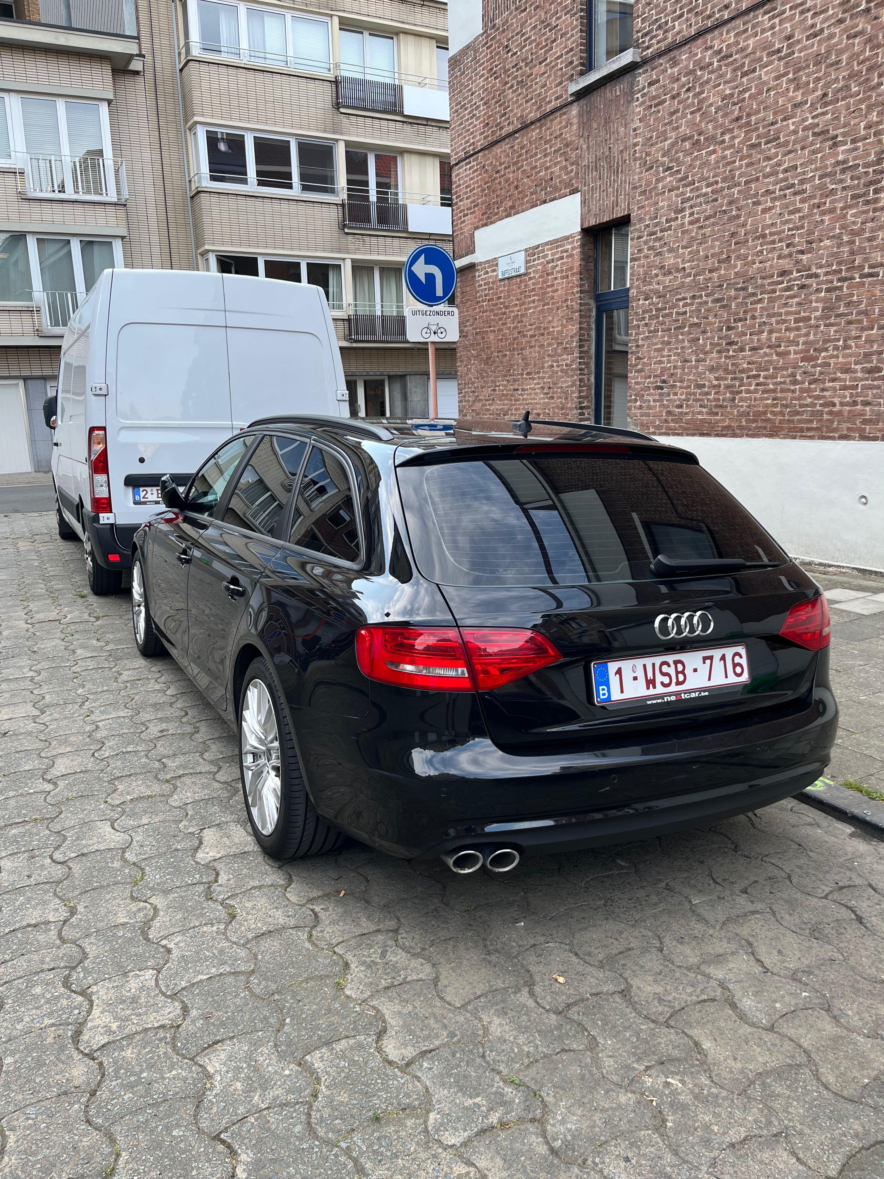 Audi a4 b8 de vânzare telefon 0030484479165