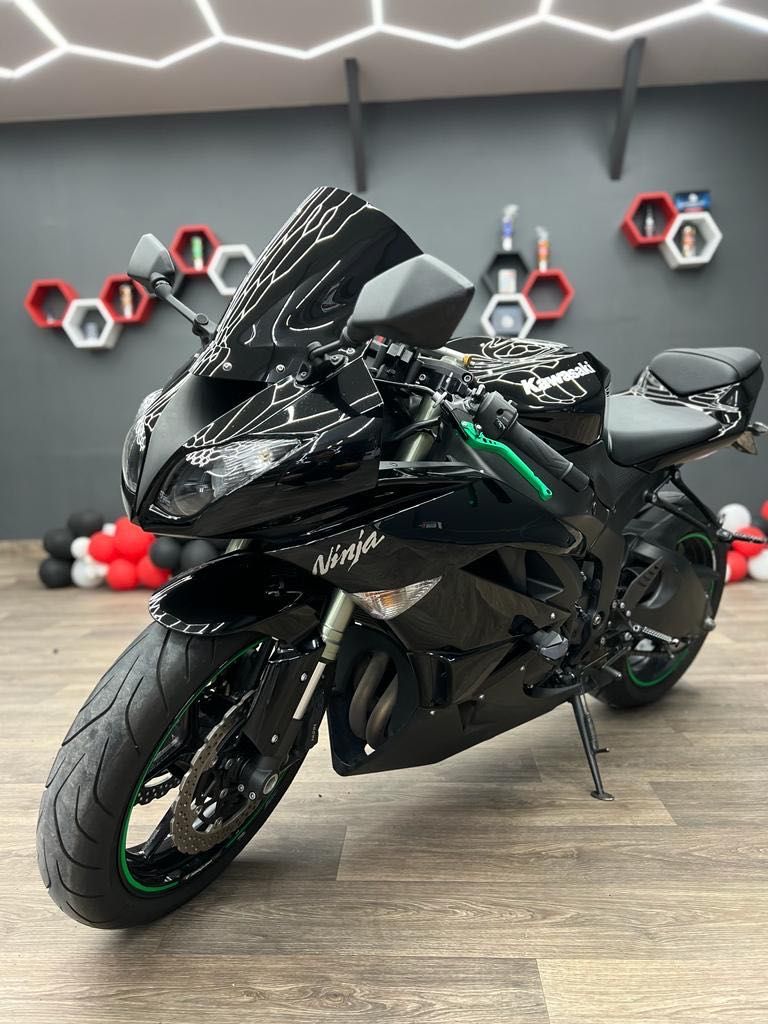 Kawasaki ninja zx6r (може бартер за джип или комби)