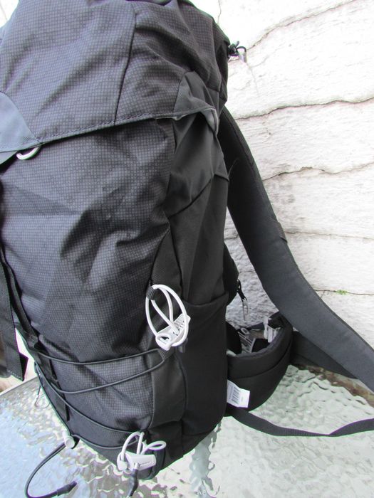 Туристическа раница Quechua Decathlon 20L