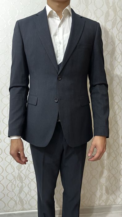 Мужской костюм тройка
