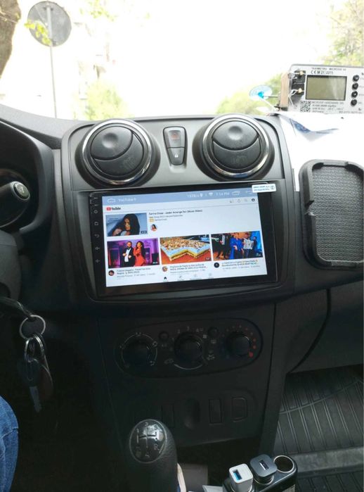 Navigatie Android Dacia Logan WiFi internet Waze YouTube