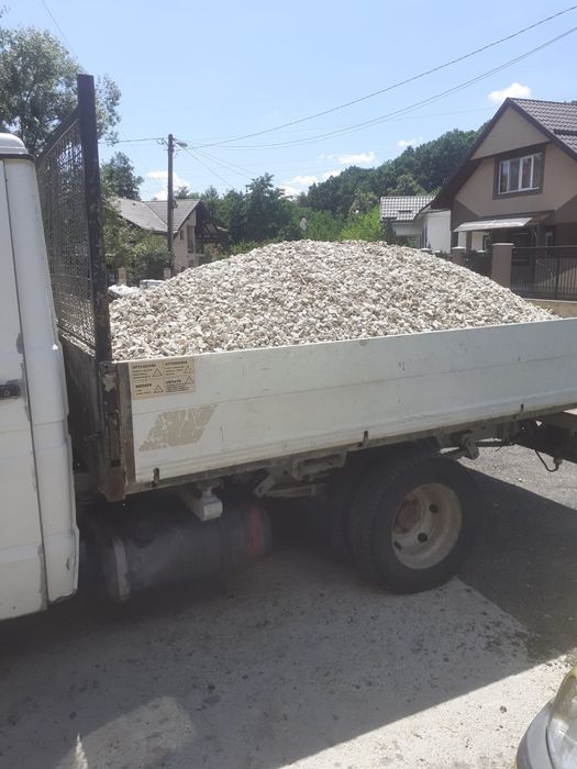 Nisip , balast, piatra ,lemne , gunoi calitatea 1