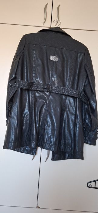 Манто на марката Kensol