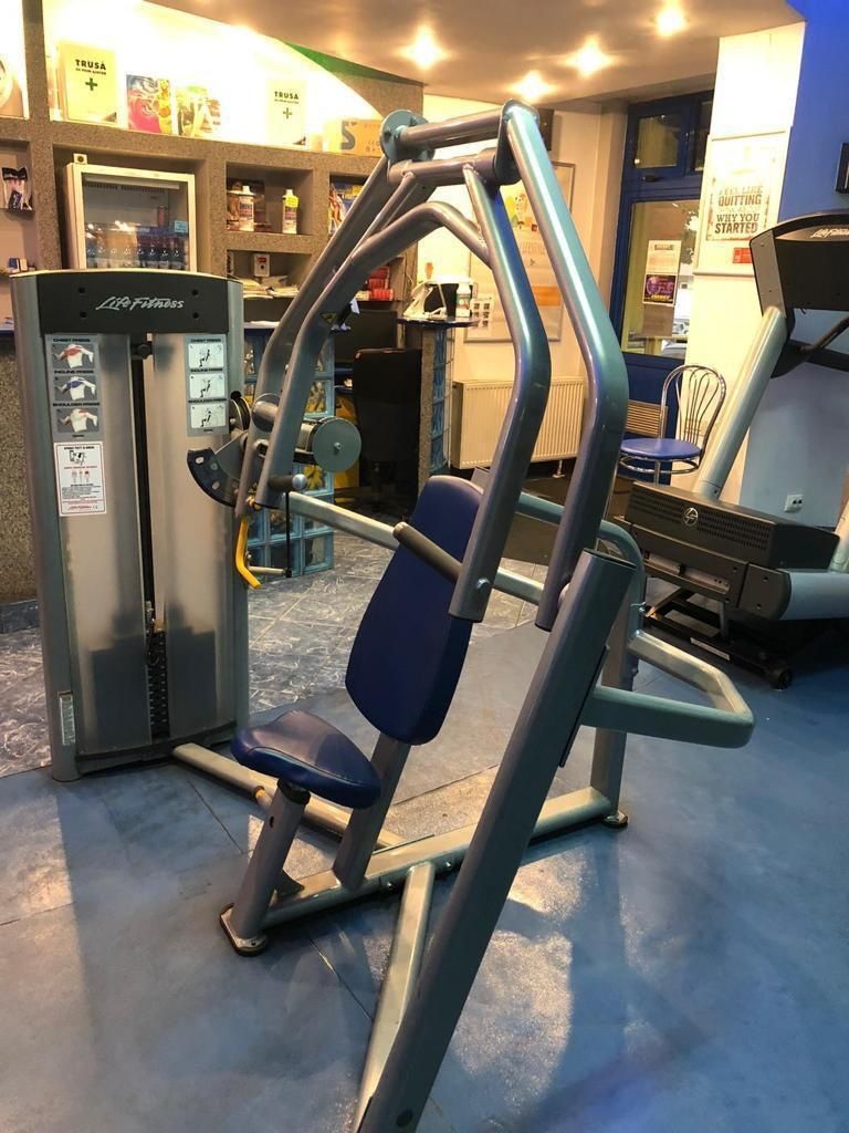 Aparate life fitness
