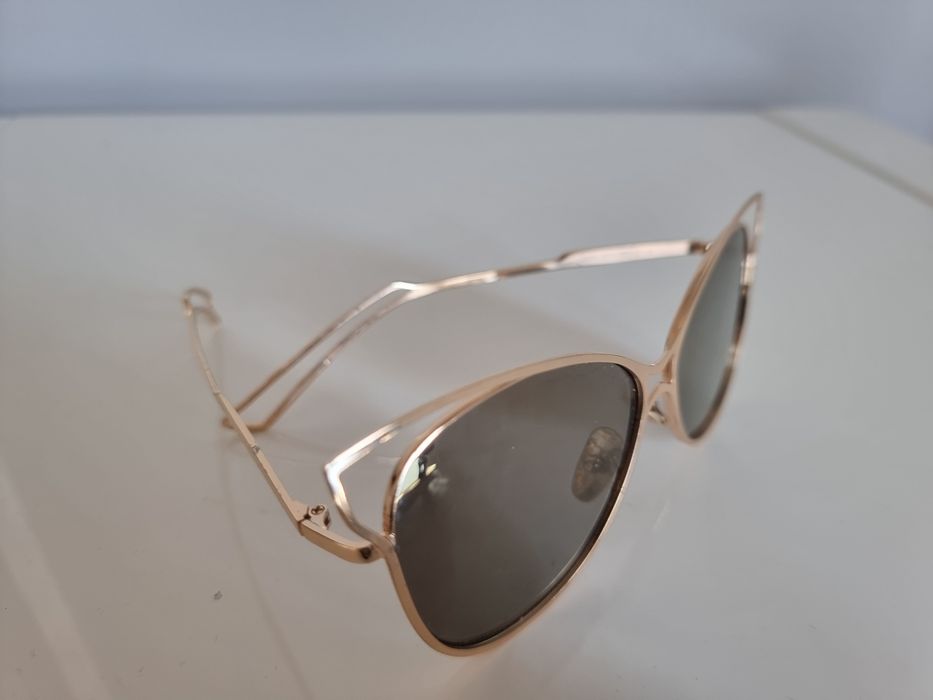 Слънчеви очила по 10 лв