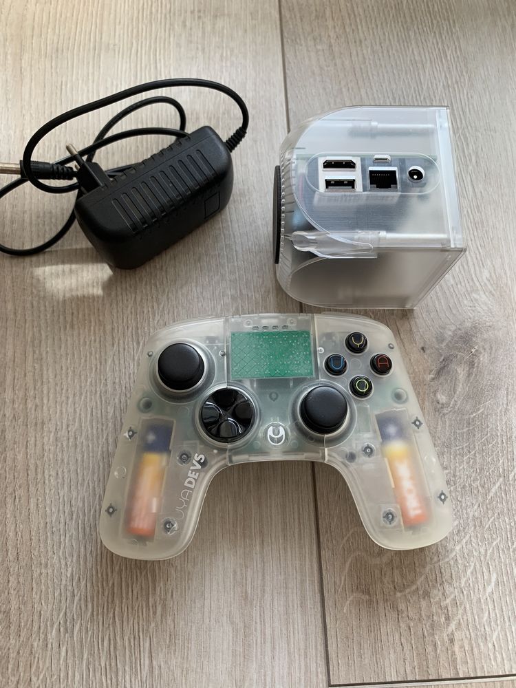 Consola OUYA varianta Dev Kit, modata