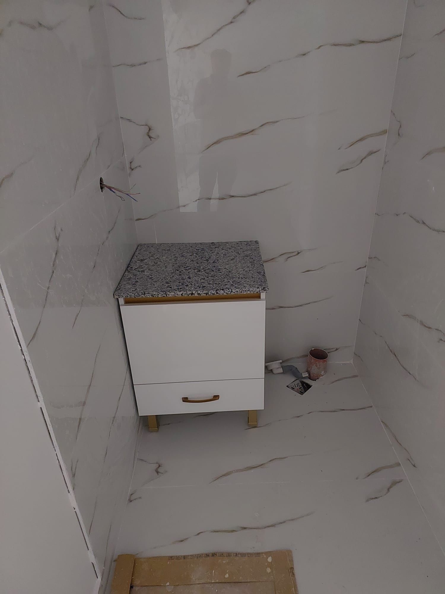 Inchiriez spatiu service, depozitare, birouri strada Sudeaua