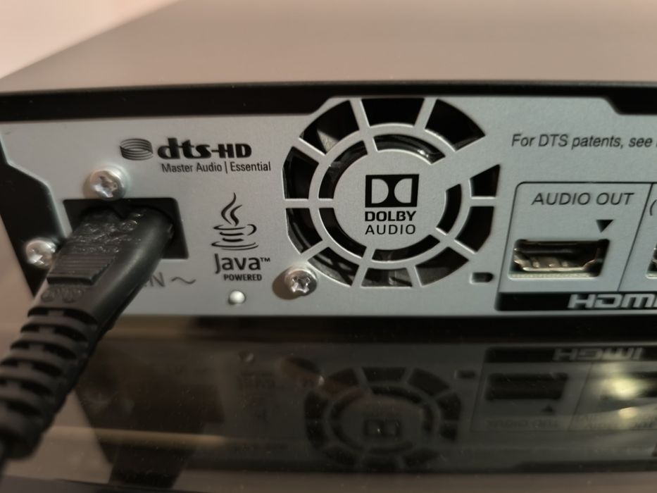 Blu-ray плеър Panasonic DP-UB424