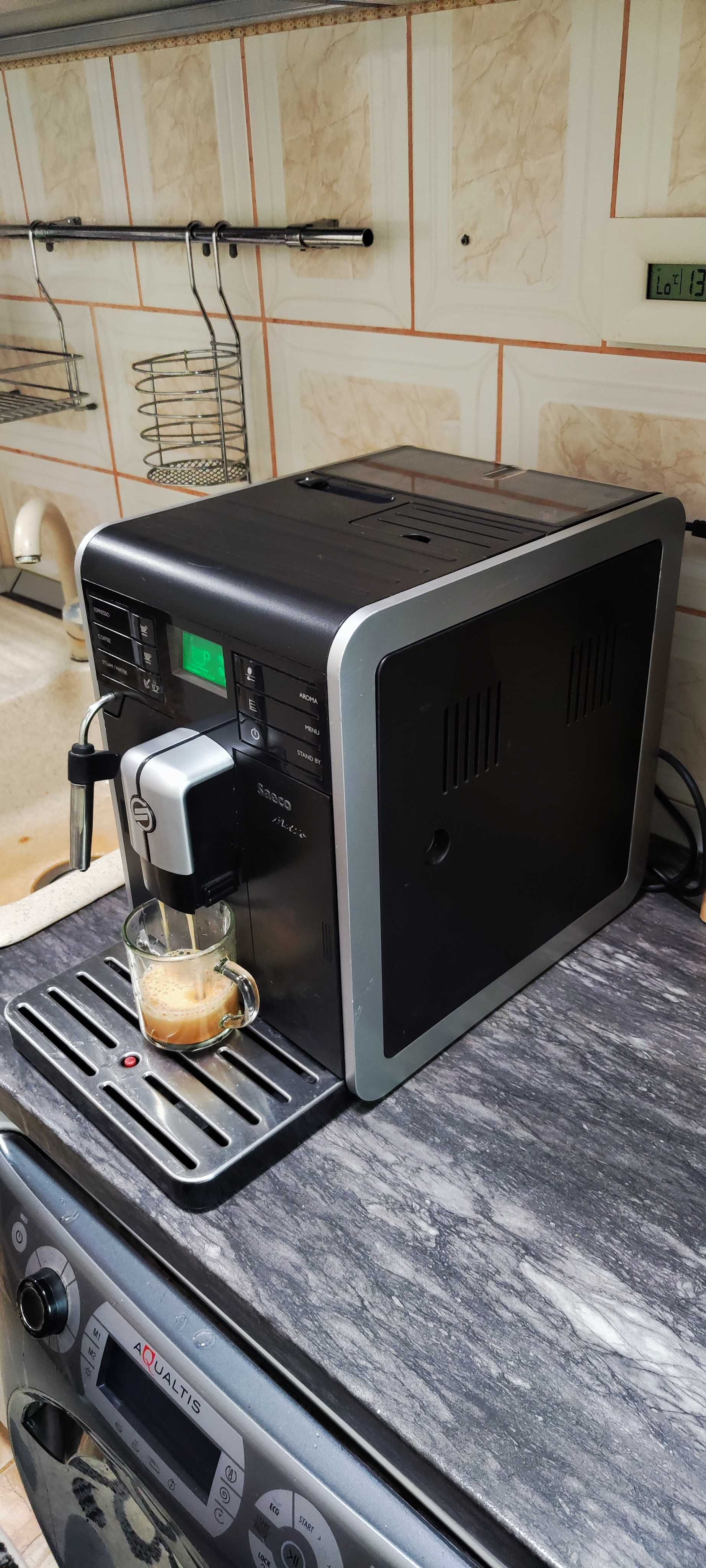 Espressor Automat Saeco Moltio HD8767 cu Cafea Boabe Espressor