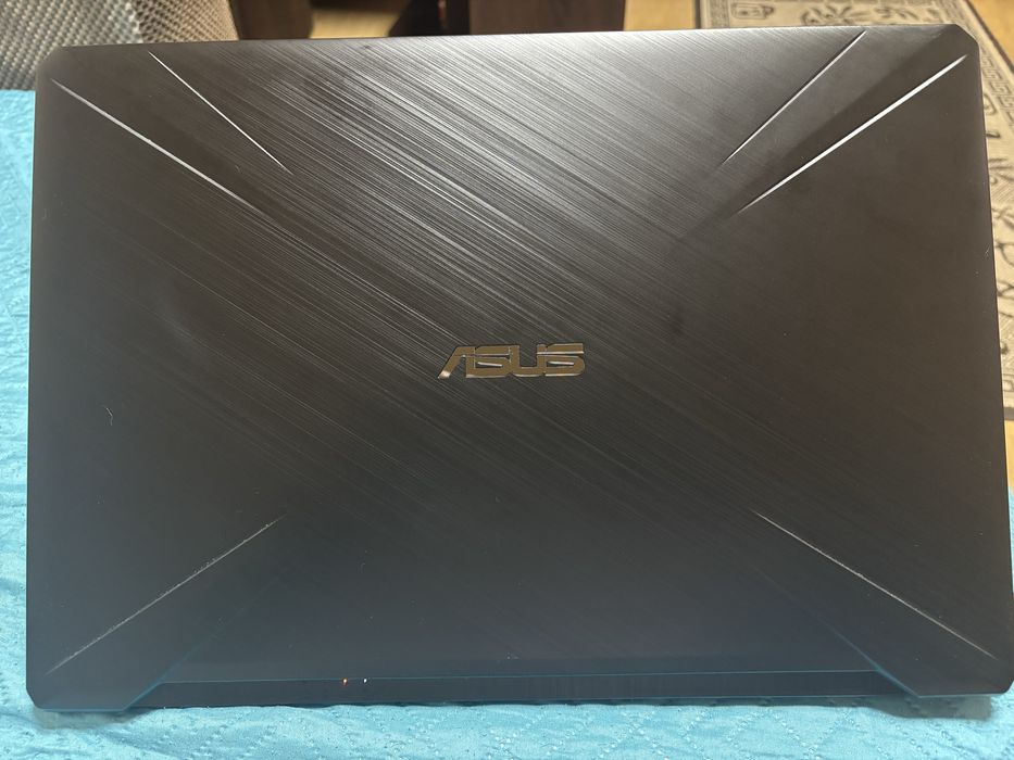 Laptop Asus 17,3