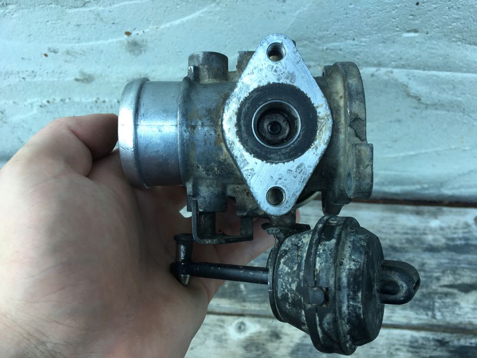 Egr Vw Passat Golf Sharan Audi A4 A3 A6 Seat Skoda 1.9 TDI 038129637