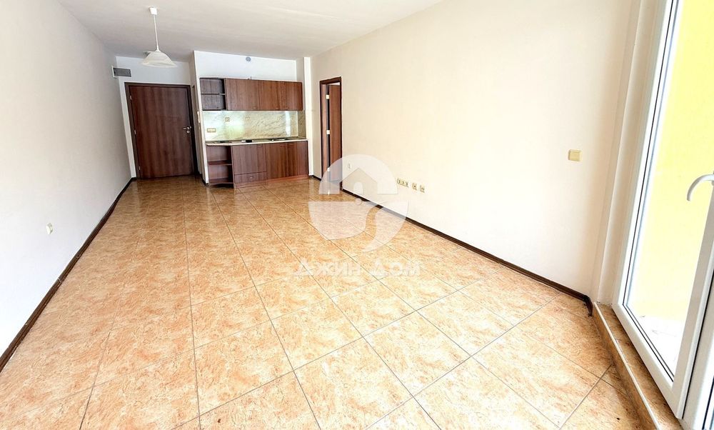 Продава се Двустаен апартамент в к.к. Слънчев бряг - 74 кв.м за 1082 €/кв.м - Снимка #1