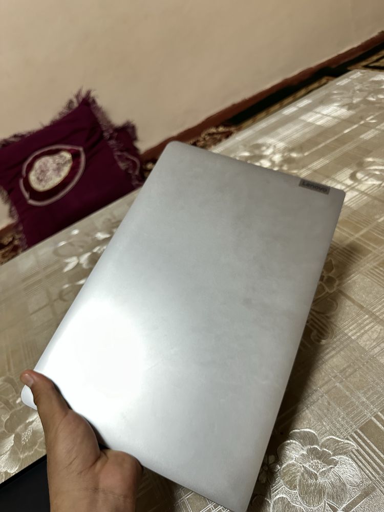 AMD Ryzen 7 Azu 16 GB