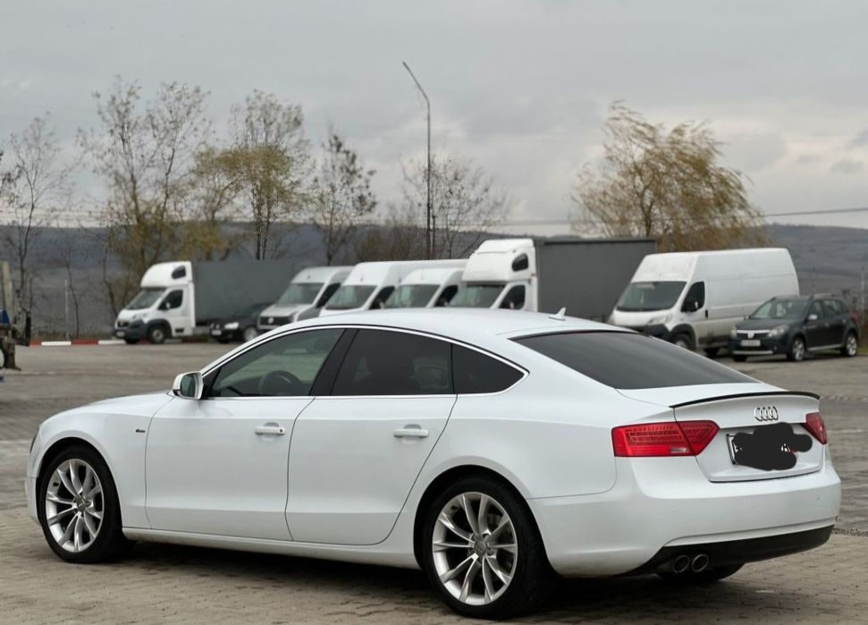 Vând Audi A 5 S-line 2014 quatro