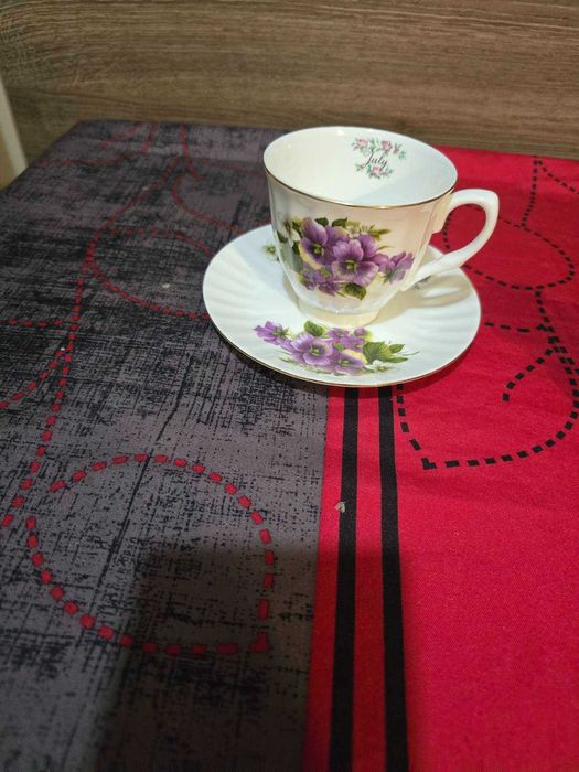 Порцеланова чаша