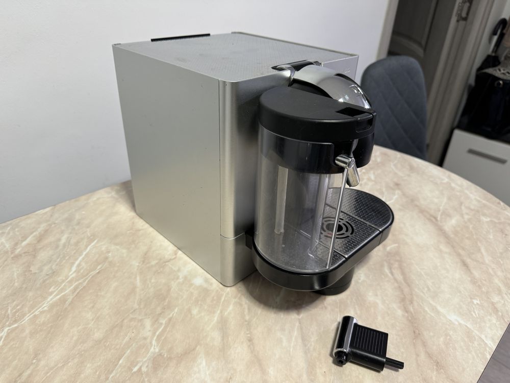 Espresor delonghi nespresso lattissima premium capsule