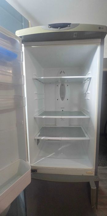 Продам холодильник LG