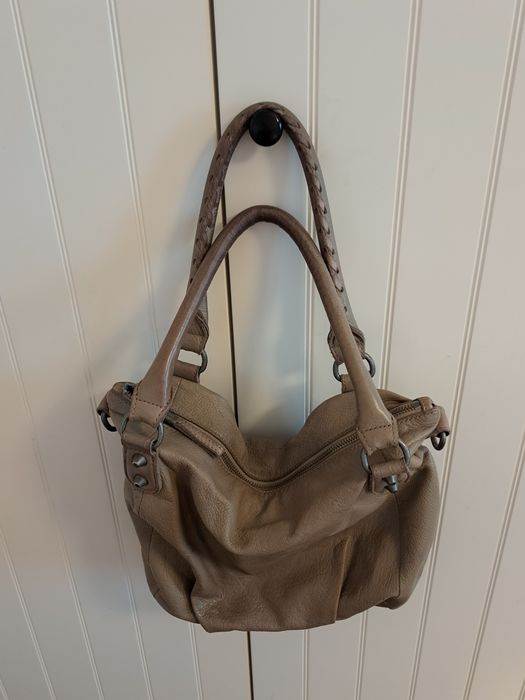 Poseta piele Liebeskind Berlin 28x29 cm