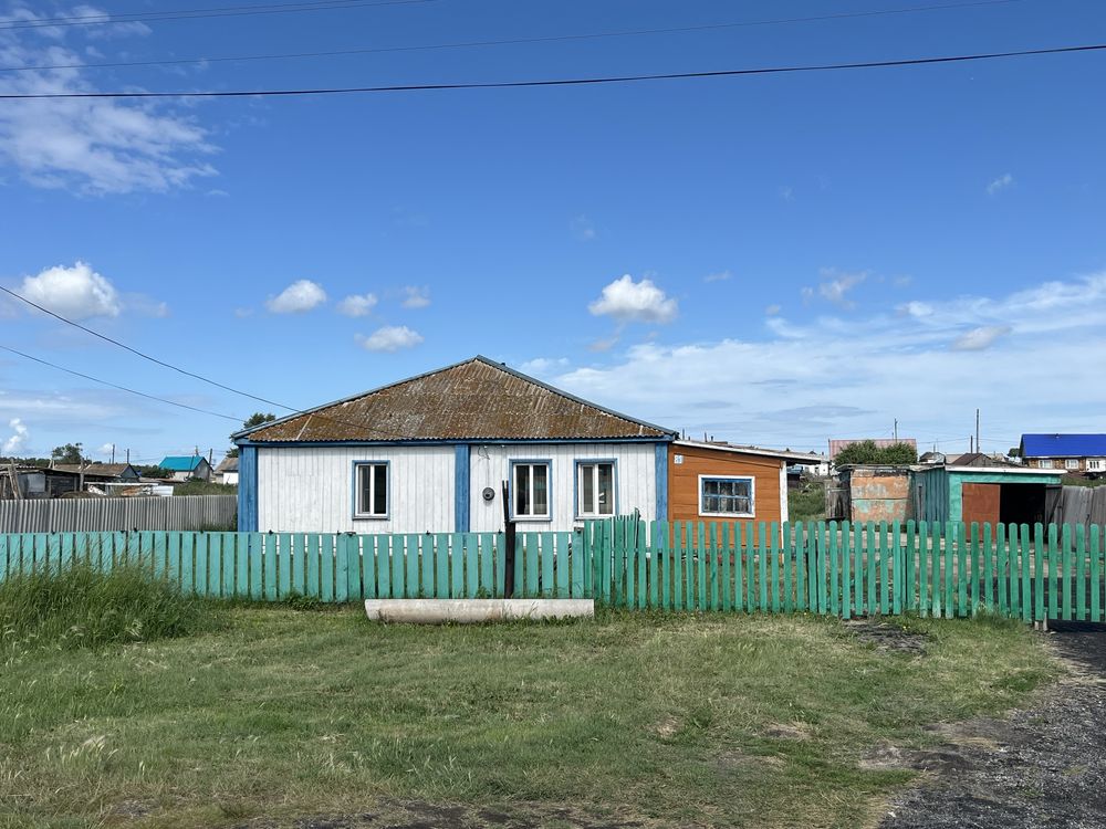 Продам дом в Зеренде.