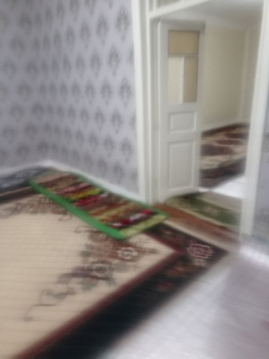 Срочна ховли сотилади.хамма шароити бор