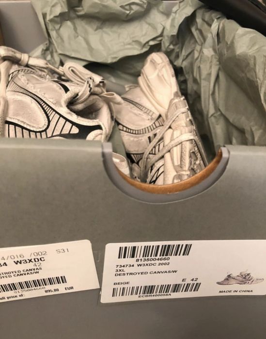 Balenciaga nr:42  2600Ron