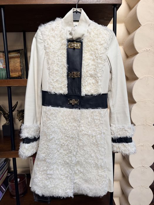 Луксозно палто-естествена кожа Elisabetta Franchi Gold размер 40 ,S-XS