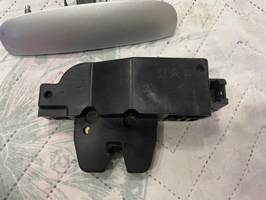 Брава заден капак PEUGEOT 307