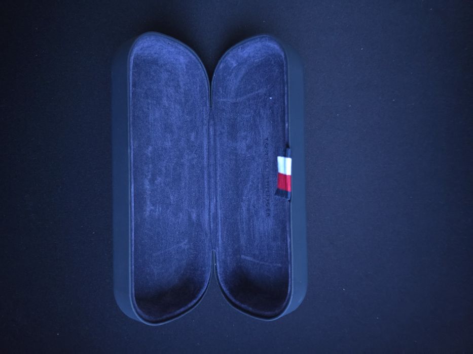 NOU Guess Ochelari Toc Tommy Hilfiger soare originali cat-eye