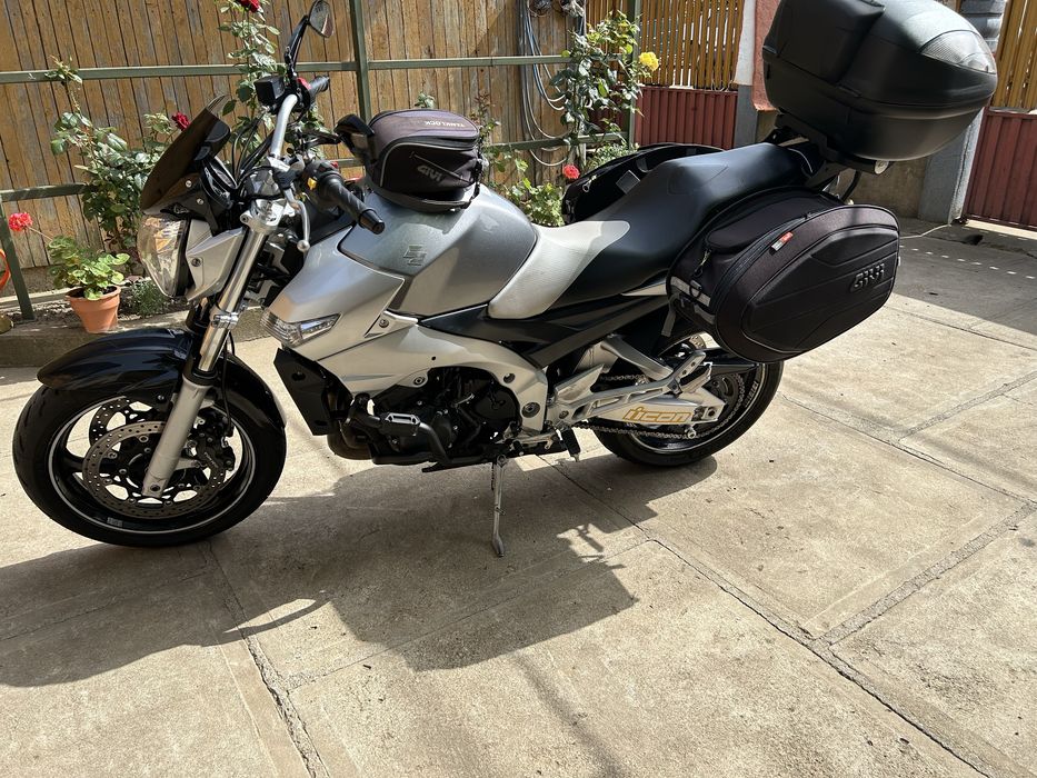 Suzuki gsr 600 / 90 cp / 2006 / 2700 euro