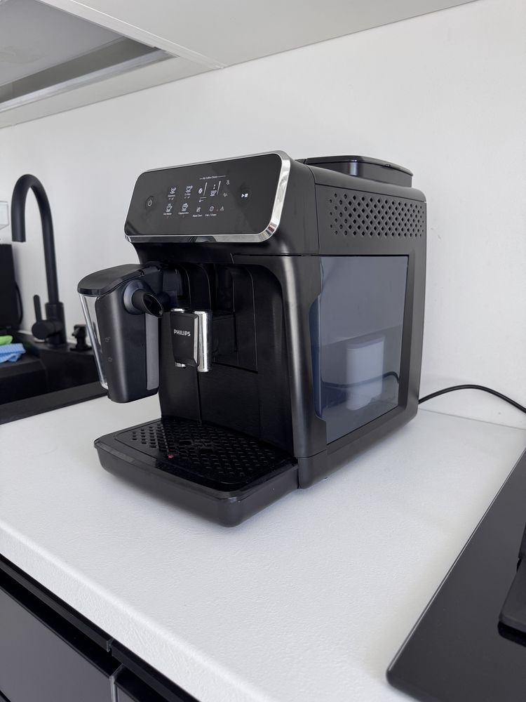Espressor automat Philips seria 2200 - EP2230/10