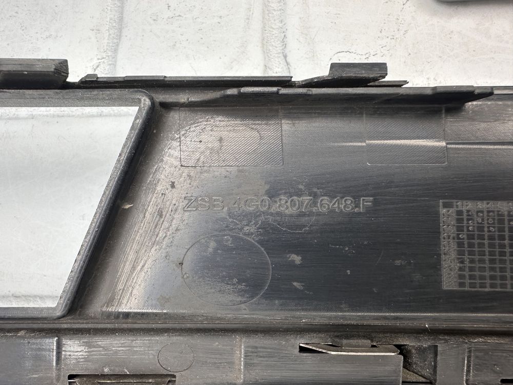 Дясна решетка AUDI A6 C7 ALLROAD Фейслифт 4G0807682AL 4G0807648F