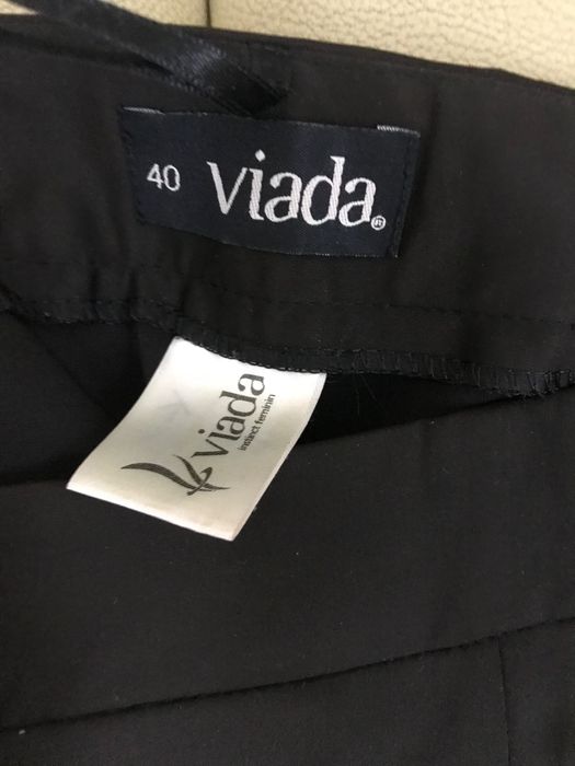 Pantaloni maro foarte închis drepți