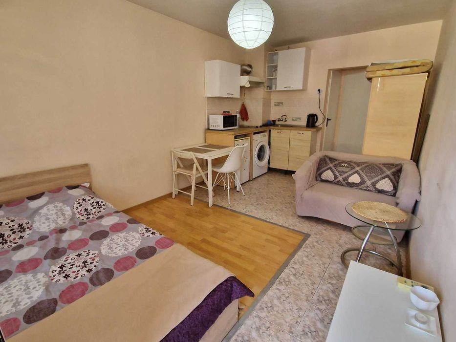 Студио, Спортна зала