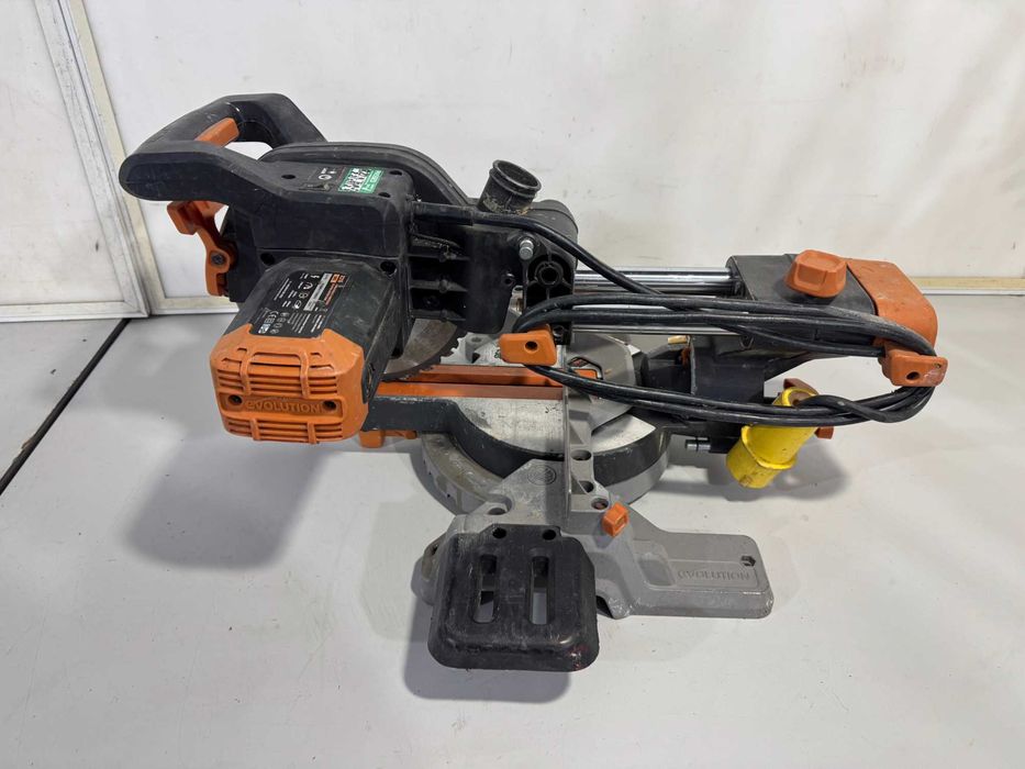 Циркуляр пендула - Evolution 1500W \ 210mm \ 110V