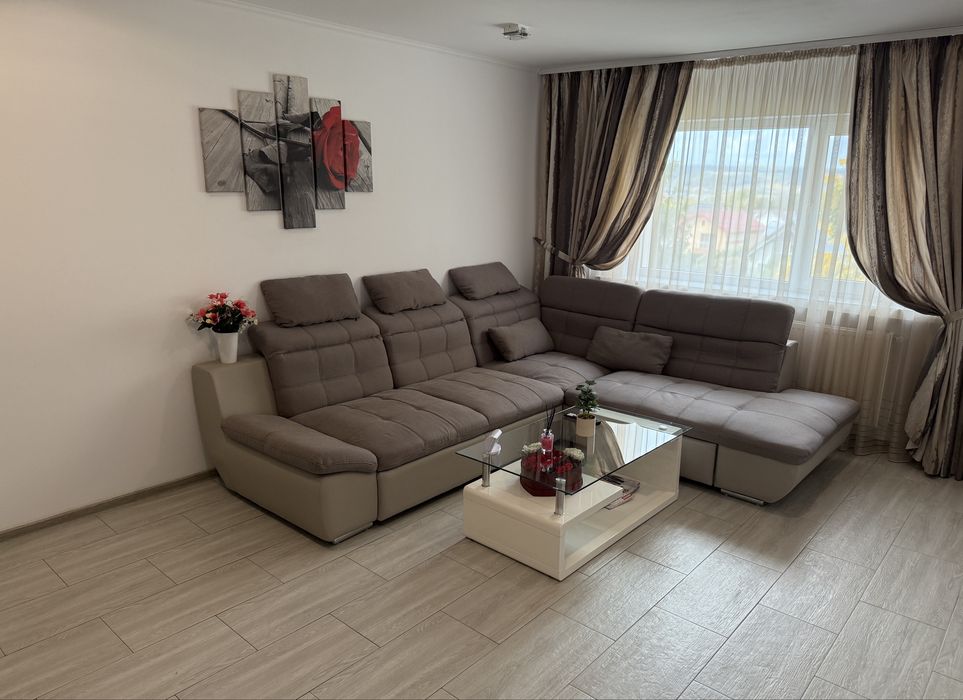 Inchiriez apartament 3 camere Mioveni