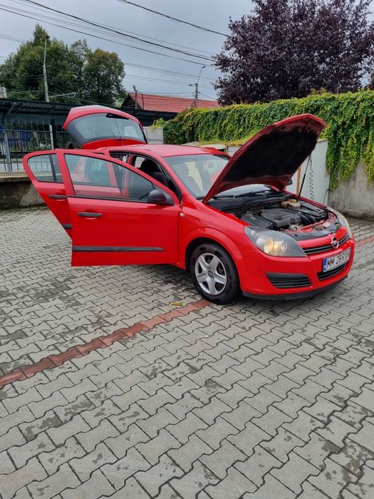 Opel Astra H 1.7 cdti Hatchback