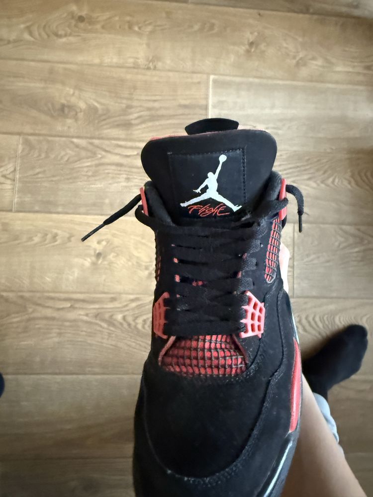 Jordan 4 Red thunder