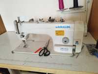 Оверлок швейная машинка гладильная доска утюг