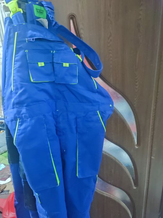 Pantaloni salopeta cu bratele