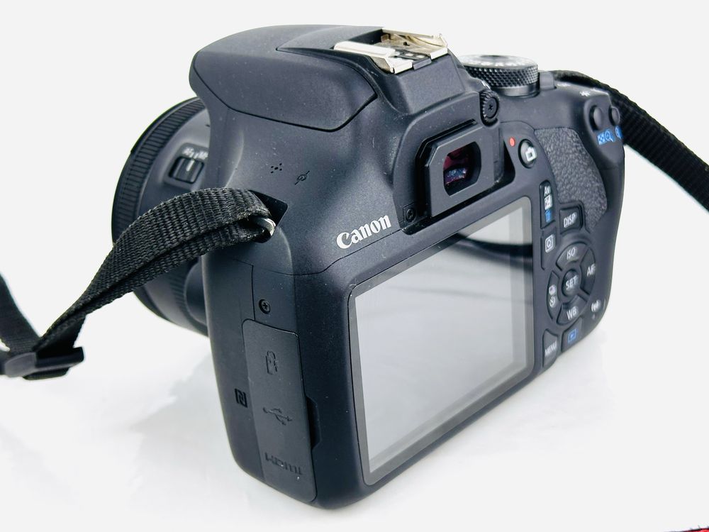 Фотоапарат CANON EOS 2000D + Canon EF Lens 50mm 1:1.8 STM